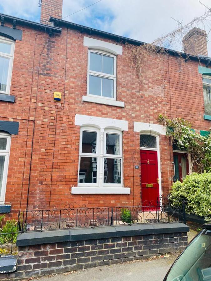 Villa Cosy House With Garden & Parking, Sheffield Exterior foto