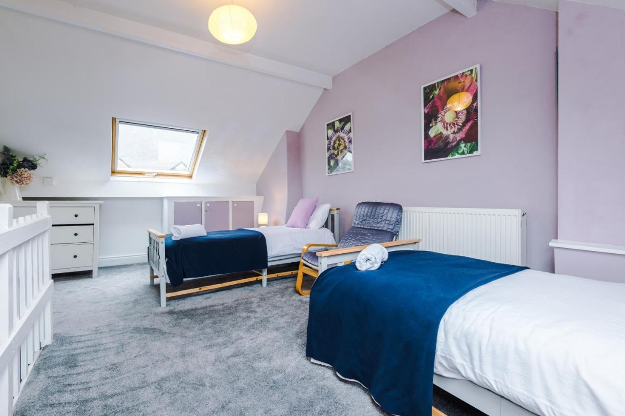 Villa Cosy House With Garden & Parking, Sheffield Exterior foto